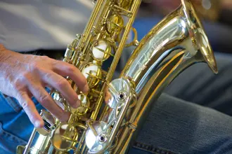 Lær at spille saxofon